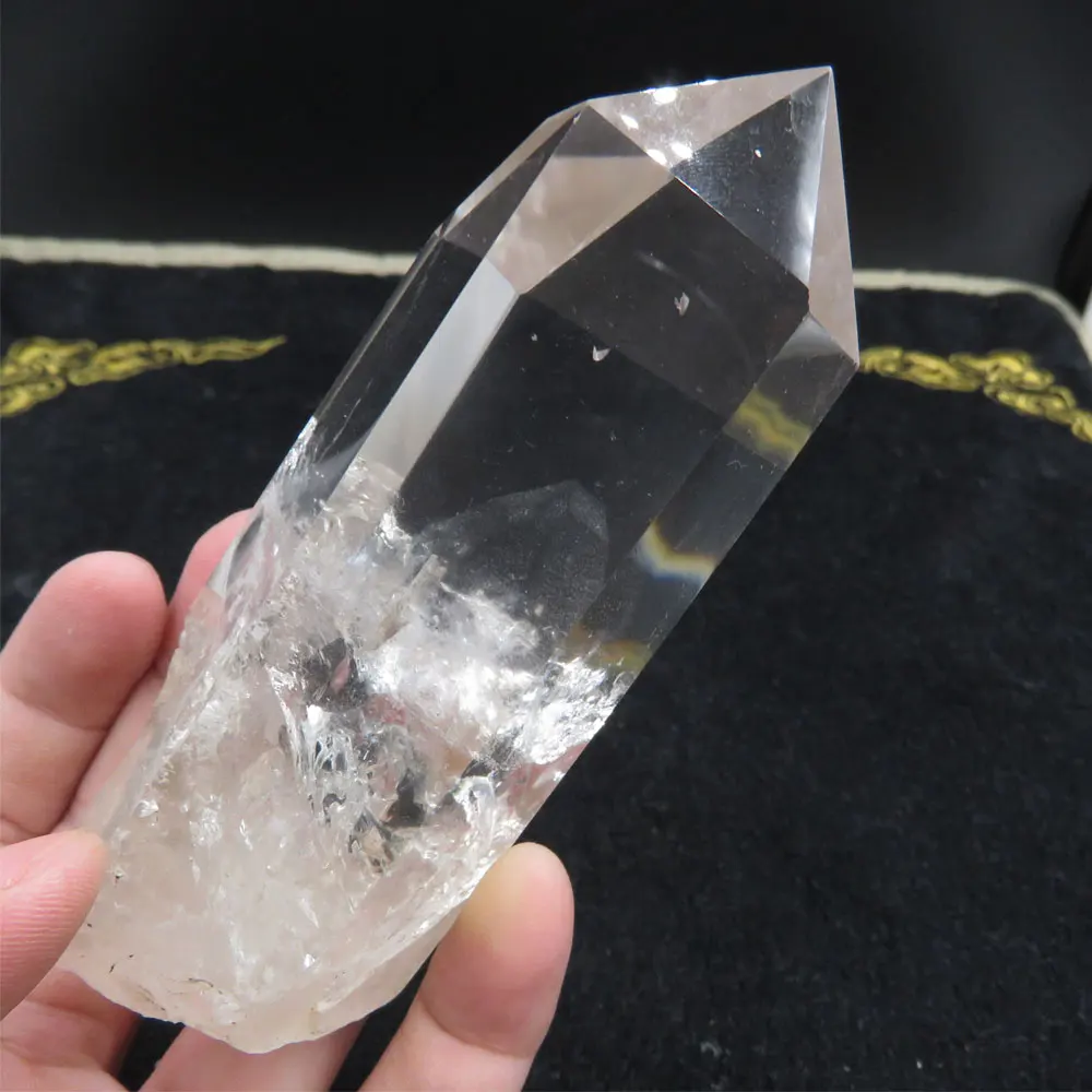 White quartz stone – properties, virtues & benefits