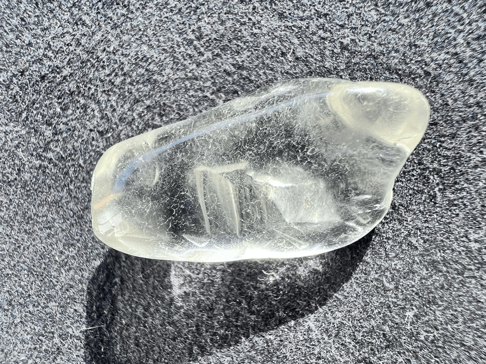 Prasiolite: Properties, uses and benefits