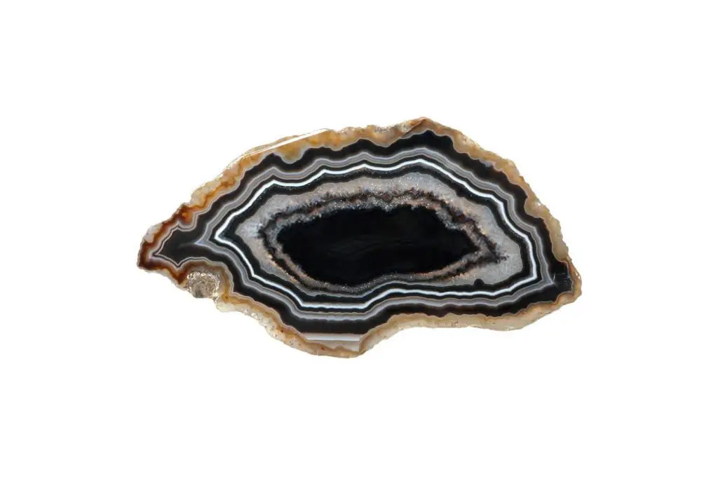 Black AGATE STONE – VERTIES AND PROPERTIES